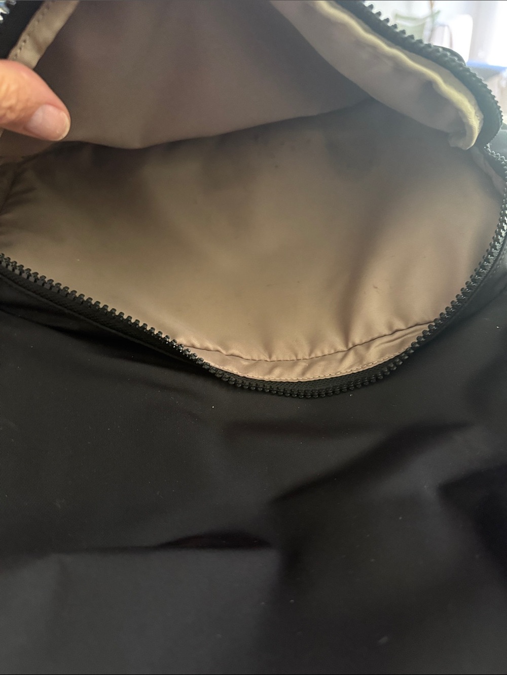 lululemon Black Everyday Backpack 22L - Picture 5 of 5